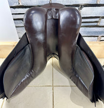 Load image into Gallery viewer, 16 1/2” MW Novus WH/VSD Saddle - Brown