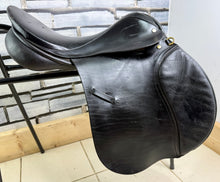 Load image into Gallery viewer, 17 1/2” Wide Greyfriers Saddle Company English GP Saddle - Brown