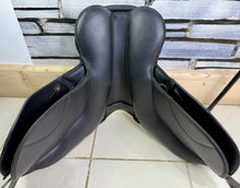 Load image into Gallery viewer, 16” XXW/Changeable Gullet Thorowgood T4 Pony Club LL GP Saddle - Black