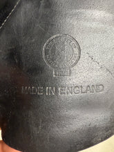 Load image into Gallery viewer, 18” MW Ideal Suzannah Dressage Saddle - Black