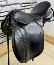 Load image into Gallery viewer, 17 1/2” MW/Changeable Gullet Thorowgood T6 GPD Saddle - Black