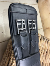 Load image into Gallery viewer, S/H 30” Super Soft Padded Anatomic Leather Mono/Short Girth-Black