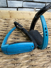 Load image into Gallery viewer, Adult Freejump SoftUp Stirrup Irons - Teal/Black - Jumping Stirrups