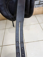 Load image into Gallery viewer, 17 1/2” MW Palmer Saddlery/Equiwear Monoflap GP/Jump Saddle - Brown - Flocked Close Contact