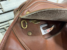 Load image into Gallery viewer, 16 1/2” MW/Changeable Gullet Wintec Jump Saddle - Tan