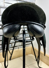 Load image into Gallery viewer, 19” MW Imagine Dressage Saddle - Black