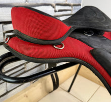 Load image into Gallery viewer, 15” Zain Tack Treeless Pony Saddle - Red/Black