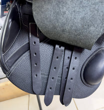 Load image into Gallery viewer, 15” - 15 1/2” MW Whitaker Junior Pro Jump Saddle - Black - Full Leather - Heat Adjustable