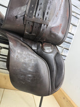 Load image into Gallery viewer, 16 1/2” XW/Changeable Gullet Shires Optimus Leather GP Saddle - Brown