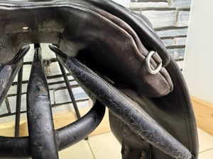 17 1/2” Wide Orthoflex Panel Saddle - Black