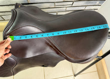 Load image into Gallery viewer, 17 1/2” Wide Barnsby GP Saddle - Brown