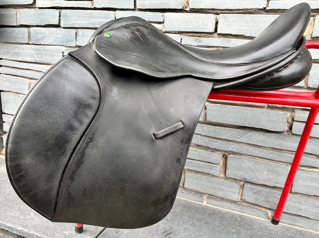 17 1/2” Wide Ideal International Event Saddle - Black