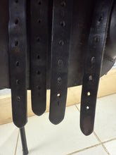 Load image into Gallery viewer, 16 1/2” XW PD Saddles/Spalding Jump Saddle - Brown