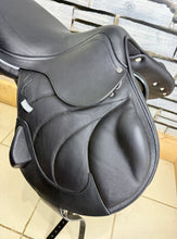 Load image into Gallery viewer, 16 1/2” MW Antares Connexion Monoflap Pony Jump Saddle - Black - Medium Wide