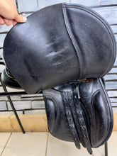 Load image into Gallery viewer, 16 1/2” Wide Oakland House Saddlery GP Saddle - Black - Cob Wide