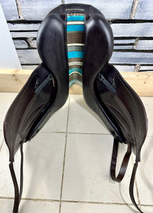 17 1/2” MW Voltaire Adelaide Monoflap Dressage Saddle - Brown