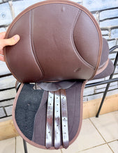 Load image into Gallery viewer, 14” Medium Changeable Gullet Small Pony GP Saddle -Brown Synthetic- Flocked