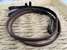 Load image into Gallery viewer, S/H Colliegate Padded Flash Bridle &amp; Flexi Reins - Brown - Cob