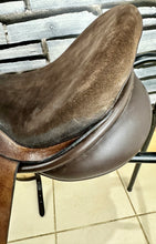 Load image into Gallery viewer, 18” Wide Ideal Jessica Dressage Saddle - Brown