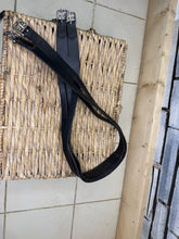 Load image into Gallery viewer, S/H English Traditional Balding Leather Show Girth - Brown - 50”