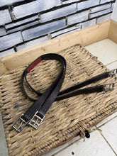 Load image into Gallery viewer, 42” Fylde Leather Show Girth - Brown - English Leather Show Pony/Hack