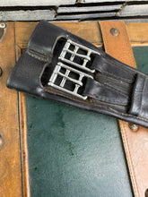 Load image into Gallery viewer, 24” Hennig Soft Padded Leather Short Mono Dressage Girth - Black