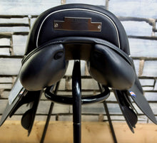 Load image into Gallery viewer, 15” - 15 1/2” MW Whitaker Junior Pro Jump Saddle - Black - Full Leather - Heat Adjustable