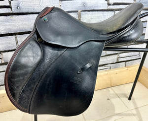 16 1/2” MW Stubben Juventus Jump Saddle - Black