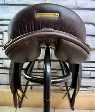 Load image into Gallery viewer, 17 1/2” XW Frank Baines Enduro GP Saddle - Brown - Endurance/Trec