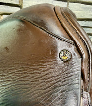 Load image into Gallery viewer, 16 1/2” Wide Sandringham Cob GP Saddle - Brown - English Leather
