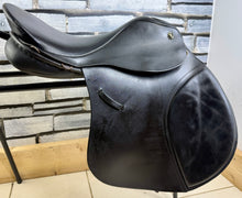 Load image into Gallery viewer, 17” MN GFS Medium-Narrow English GP Saddle - Black