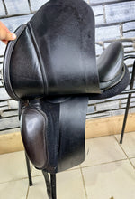 Load image into Gallery viewer, 17” XW Nick Dolman Holistic Dressage Saddle - Black
