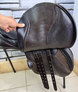 17 1/2” MW Albion Kontact Dual/Double Flap Jump Saddle - Brown