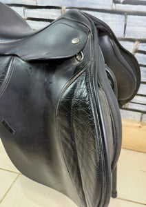 17 1/2” Medium/Changeable Gullet Thorowgood High Wither T6 GP Saddle - Black