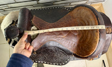 Load image into Gallery viewer, 15” Leather Western Set-Saddle, Headstall, Nathe Gag, Cinch