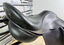 Load image into Gallery viewer, 17 1/2” XW Oakfield Santana WH Saddle - Black