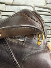 Load image into Gallery viewer, 17 1/2” MW Saferide English GP Saddle - Brown
