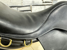 Load image into Gallery viewer, 17” Wide Ideal Classic GP Saddle - Black