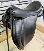 Load image into Gallery viewer, 17” MW-Wide Symmonds Designer GP/VSD Saddle - Black
