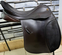 Load image into Gallery viewer, 17 1/2” Wide Paul Jones Working Hunter Saddle -Brown- Suede Seat &amp; Knees