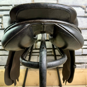 17 1/2” Medium Albion Legend Jump Saddle - Black