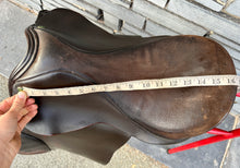 Load image into Gallery viewer, 16 1/2” MW Oakfield WH/VSD Saddle - Brown