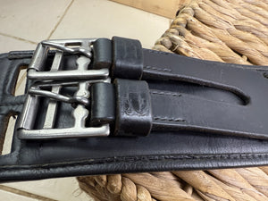 S/H 26” Sabre English Padded Leather Dressage Girth-Black