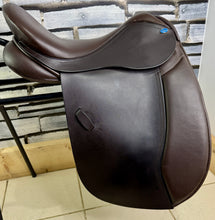 Load image into Gallery viewer, 17 1/2” MW Patrick Wilkinson VSD/WH Saddle - Brown