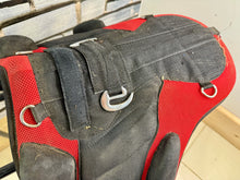 Load image into Gallery viewer, 15” Zain Tack Treeless Pony Saddle - Red/Black