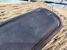 Load image into Gallery viewer, S/H 32” Voltaire Super Soft Padded Leather Dressage Girth-Black