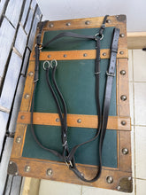Load image into Gallery viewer, Sabre Hunting Breastplate &amp; Martingale -Very Dark Brown- Full Size