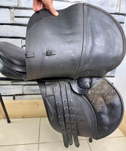 17 1/2” Medium Albion Legend Jump Saddle - Brown