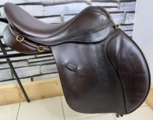 Load image into Gallery viewer, 17” Medium Farrington Burford Event Saddle - Brown