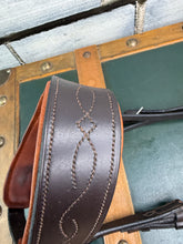 Load image into Gallery viewer, Stitched Padded Hunter Snaffle Bridle - Brown/Tan -Cob Size- Jerome - English Leather